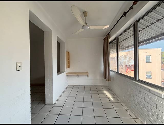 2.5 BEDROOM APARTMENT TO LET IN GLENWOOD
